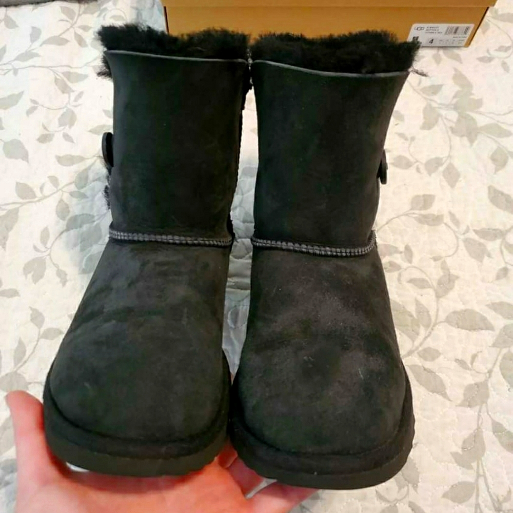 Black Bailey Button Uggs - Picture 2 of 7